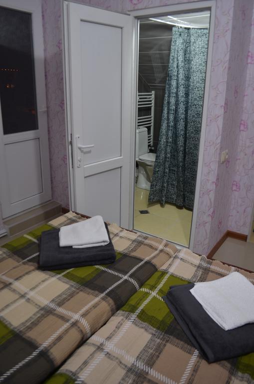 Alex'S Cosy Guesthouse ティビリシ 部屋 写真