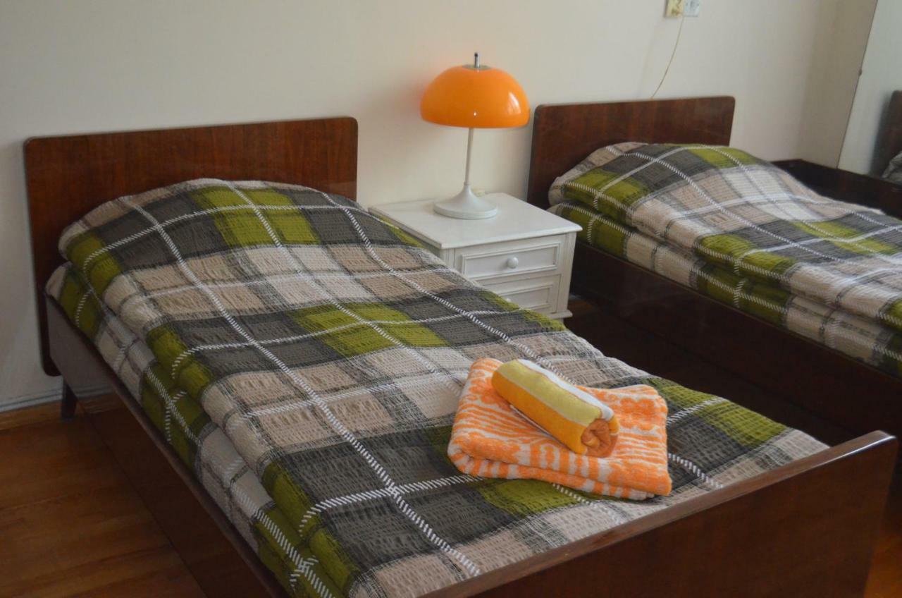 Alex'S Cosy Guesthouse ティビリシ エクステリア 写真